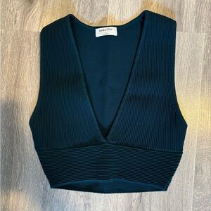 Aritzia Babaton Sculpt Knit V-Neck Tank